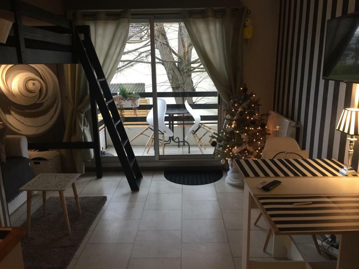 Proche De La Mer 2 Adultes Et 2 Enfants Houlgate Exterior foto